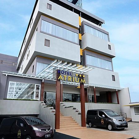 Atrium Premiere Cilacap Exterior foto
